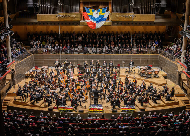  Tukholman konserttitalon ja Ruotsin kuninkaallisten filharmonikkojen järjestämä pohjoismainen Sibelius-Nielsen-festivaali huipentui tiistain juhlakonserttiin. Kuva: Jan-Olav Wedin 