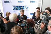  President Niinistö giving an interview to the media. Copyright © Office of the President of the Republic. Copyright © Office of the President of the Republic 