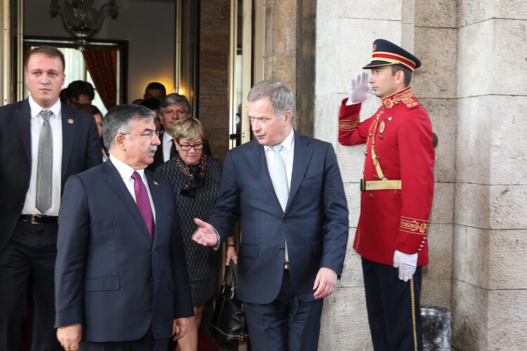  President Niinistö träffade talmannen i det turkiska parlamentet İsmet Yılmaz i Ankara tisdagen den 13 oktober.  Copyright © Republikens presidents kansli 