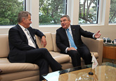  President Niinistö diskuterade med ordföranden för Internationella olympiska kommittén Thomas Bach i samband med FN:s toppmöte om hållbar utveckling. Foto: Republikens presidents kansli