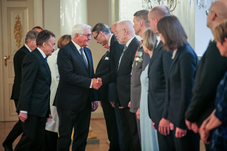 Presidentti Niinistö ja rouva Haukio ottivat vieraat vastaan 17. syyskuuta 2018 Presidentinlinnassa. Kuva: Juhani Kandell/Tasavallan presidentin kanslia
