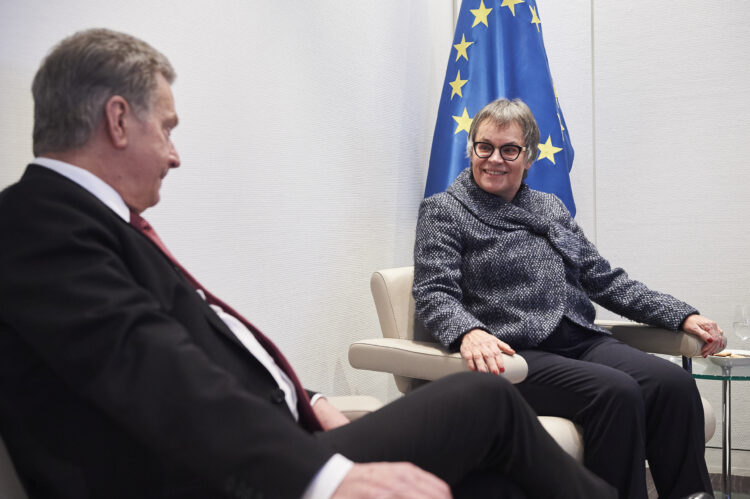 Presidentti Niinistö tapasi Euroopan neuvoston parlamentaarisen yleiskokouksen puheenjohtajan Liliane Maury Pasquierin Strasbourgissa. Keskustelunaiheina olivat mm. tasa-arvo ja Venäjän jäsenyys EN:ssä. © Council of Europe / Candice Imbert