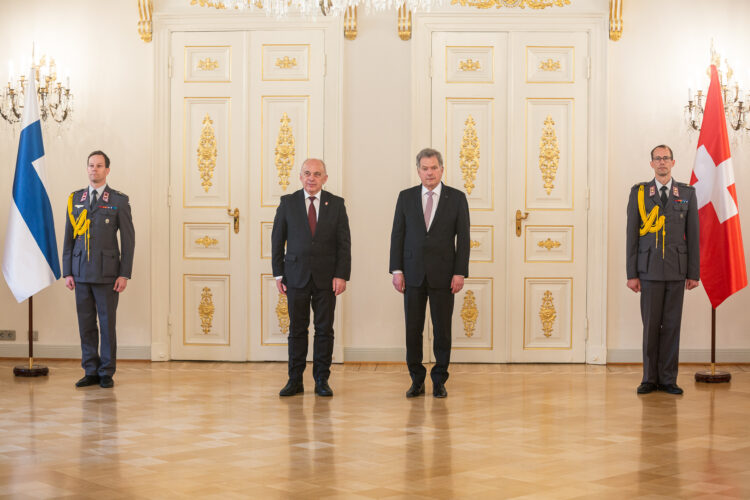 Welcoming ceremonies in the Hall of Mirrors. Photo: Juhani Kandell/Office of the President of the Republic of Finland