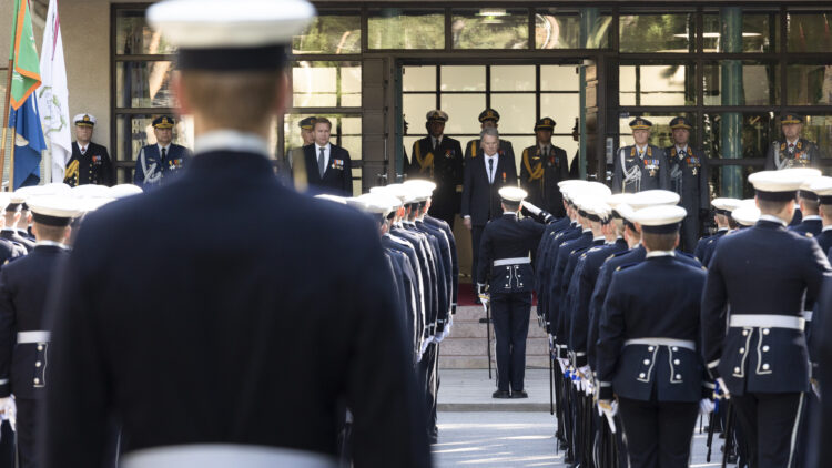 The promotion and appointment of cadets in Santahamina on 28 August 2020. Photo: Jon Norppa/Office of the President of the Republic of Finland