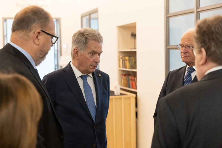 President Niinistö och kung Carl XVI Gustaf deltog i ett diskussionsmöte om den gröna omställningen inom näringslivet vid Finlandsinstitutet i Stockholm den 18 maj 2022. Foto: Matti Porre/Republikens presidents kansli