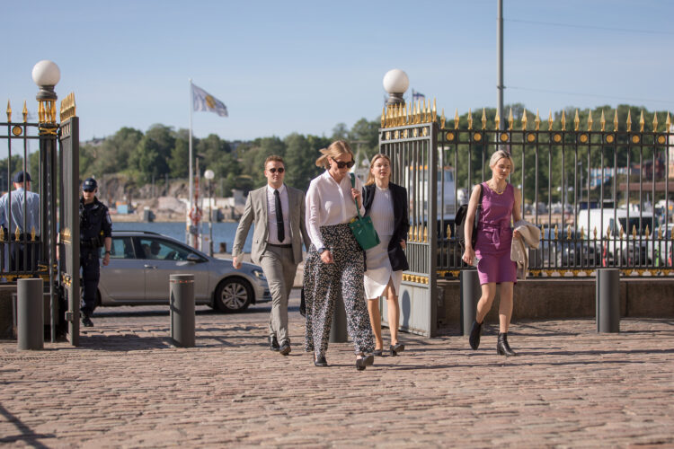 Participants of the Kultaranta Talks arriving at the Presidential Palace on Monday 19 June 2023. Photo: Matti Porre/The Office of the President of the Republic of Finland