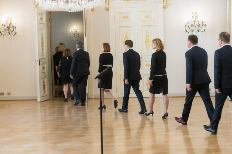 The outgoing government of Prime Minister Sanna Marin paid a farewell visit to the Presidential Palace on 20 June 2023. Photo: Matti Porre/The Office of the President of the Republic of Finland
