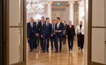 Presidentti Stubb tapasi eduskunnan puolustusvaliokunnan